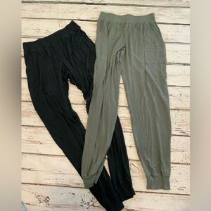 Peach‎ Gym.Work.Play Black and Olive Jogger Lounge Pants XS